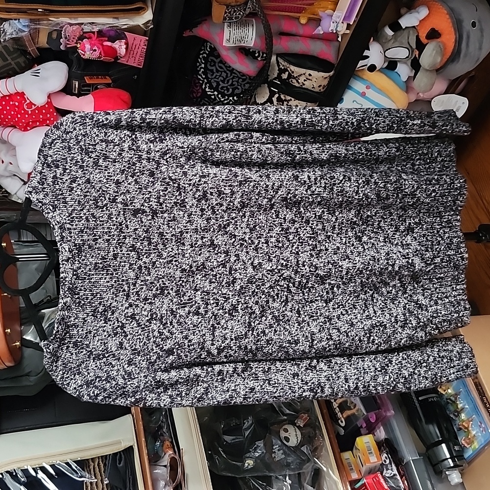 L.L. Bean Gray Women's Sweater - Picture 5 of 6